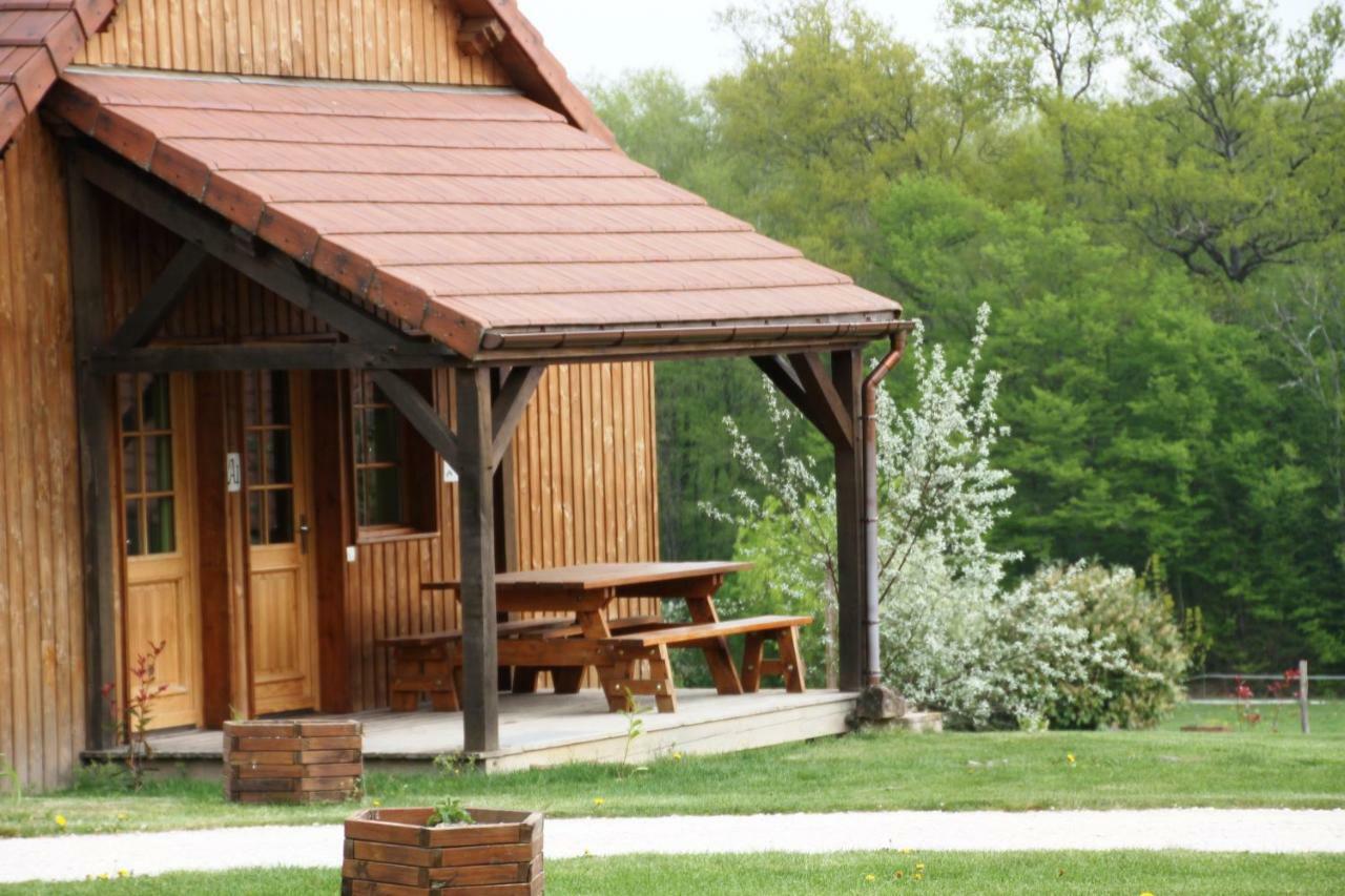 Le Hameau Des Grilles Villa Saint-Fargeau  Buitenkant foto