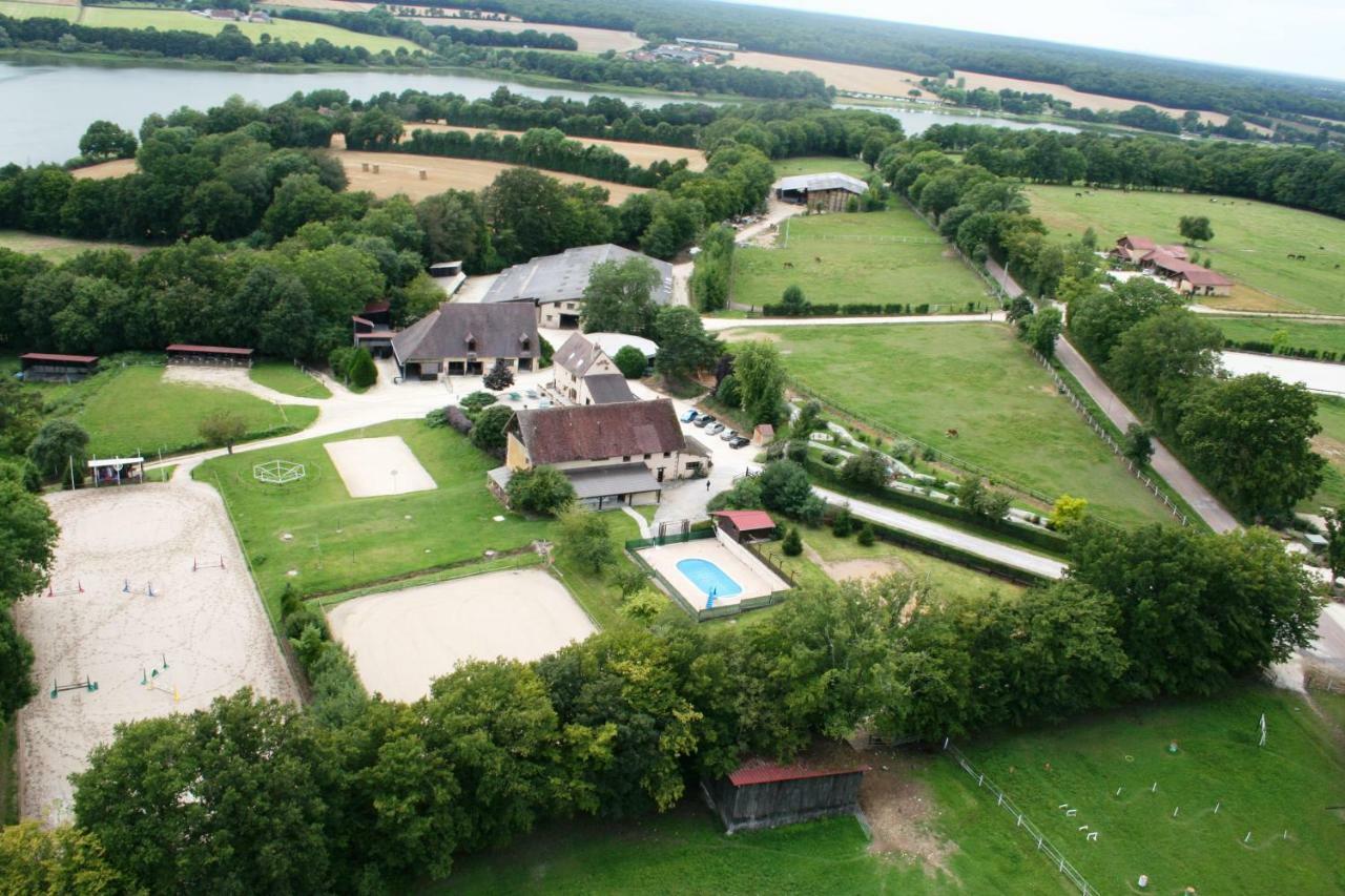 Le Hameau Des Grilles Villa Saint-Fargeau  Buitenkant foto